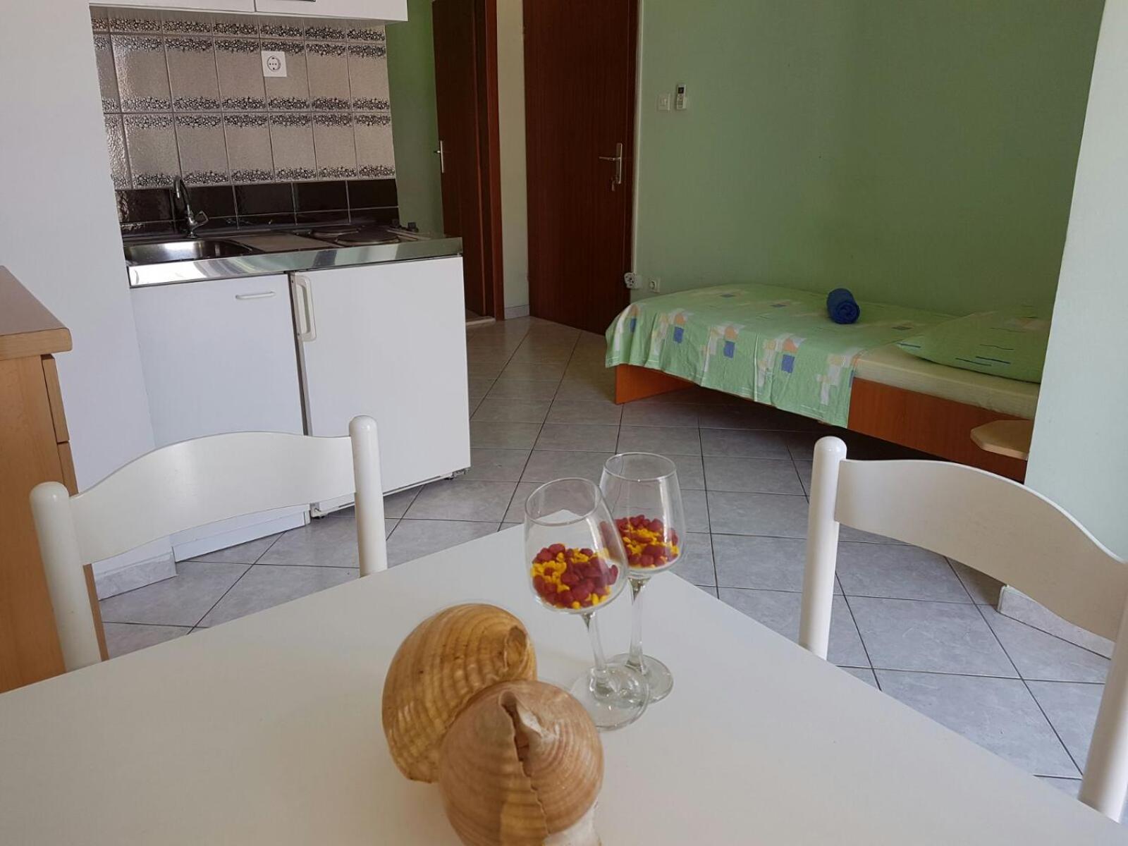 Apartments Marta Trogir Room photo