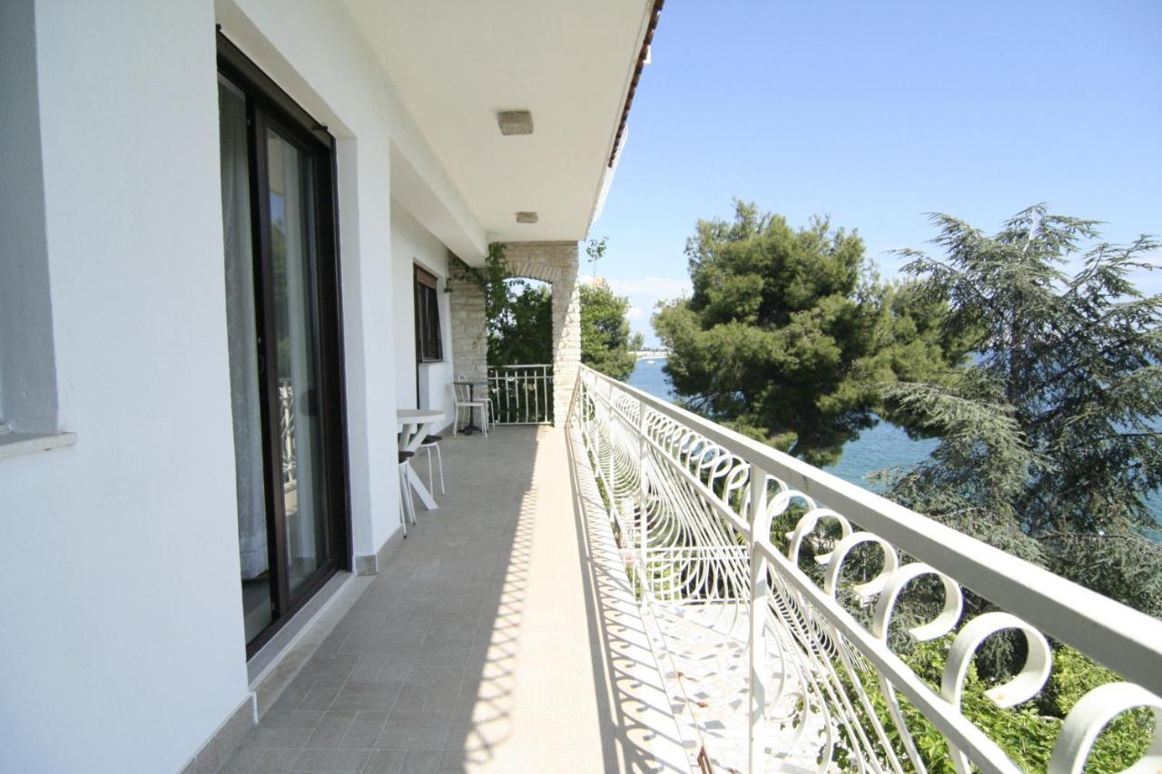 Apartments Marta Trogir Exterior photo